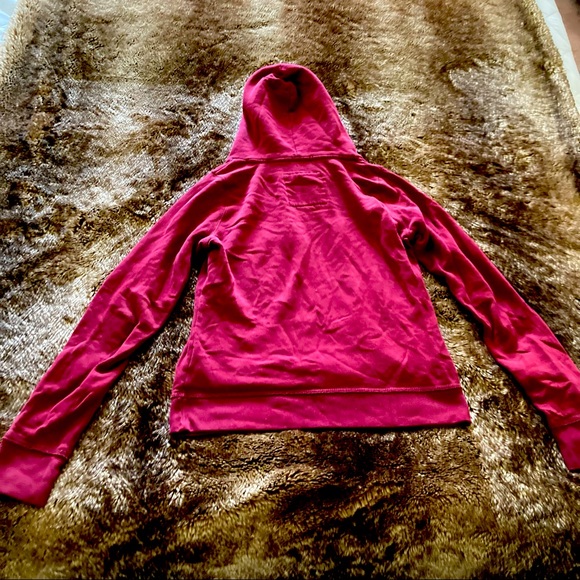 Hollister burgundy distressed hoodie - Picture 5 of 5